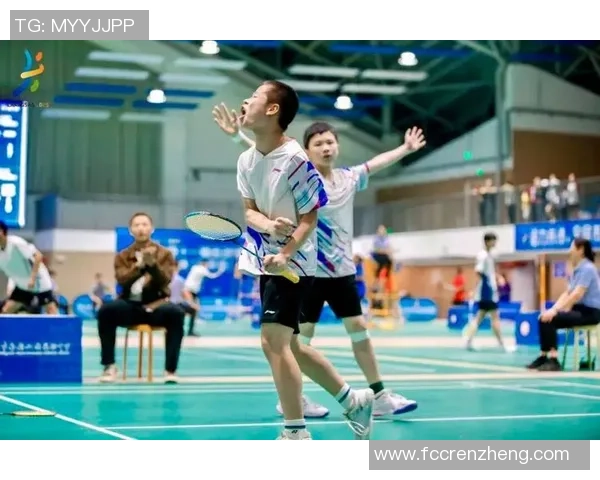 重庆羽毛球队与广州羽毛球队赛后复盘团队协作的精彩瞬间与经验分享 重庆羽毛球队与广州羽毛球队赛后复盘团队协作的精彩瞬间与经验分享